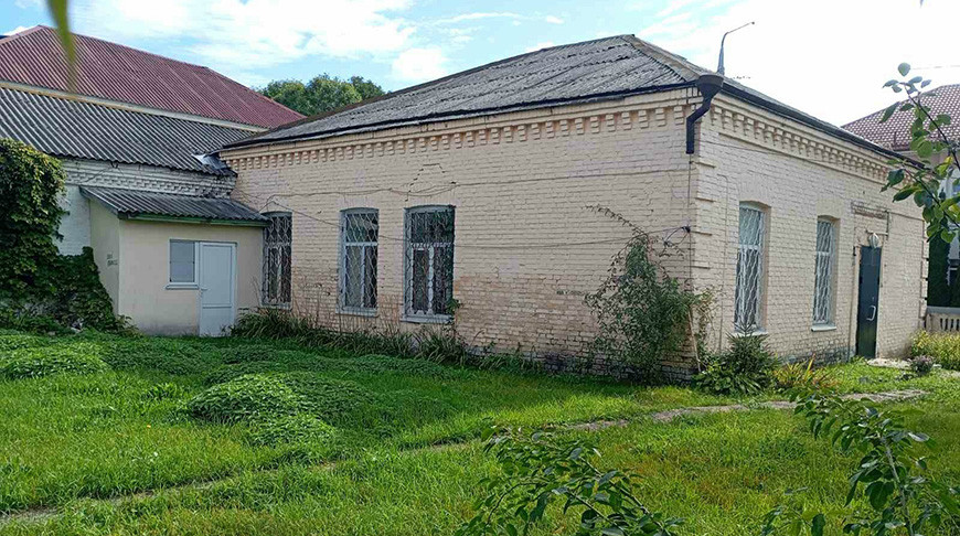 Дом для рыболова и здание бухгалтерии продали с аукциона в Петриковском районе