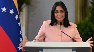 Дельси Родригес. Фото оxu.аz