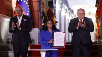 Делси Родригес. Фото Venezolana de Television