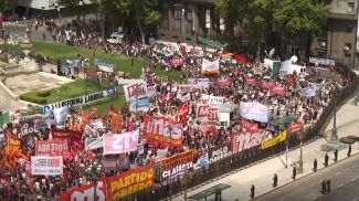 Скриншот видео Reuters