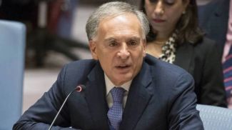 Жан Арно. Фото armiya.az