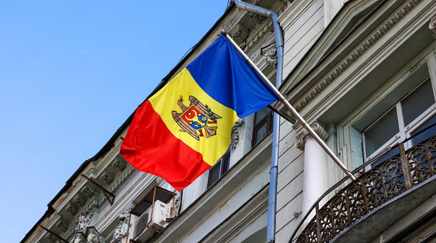 СМИ: Румыния вступает в новый период потрясений после вотума недоверия правительству Боложана