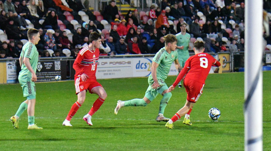 Белорусы уступили Уэльсу в квалификации молодежного ЧЕ  по футболу