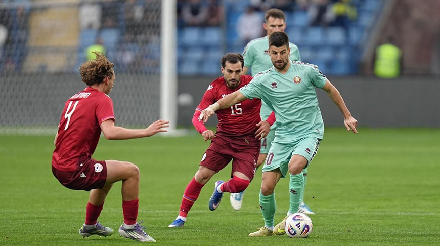 Белорусы победили футболистов Армении в гостевом спарринге