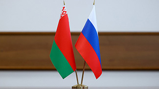 Сохранение суверенитета при глубокой интеграции: эксперт об уникальности альянса Беларуси и России 