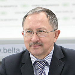 Валерий Шкуратов