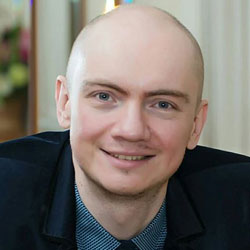 Евгений Олейник