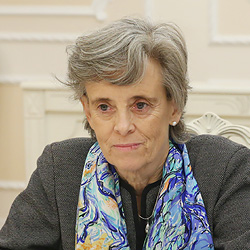 Марта Сантуш Паиш