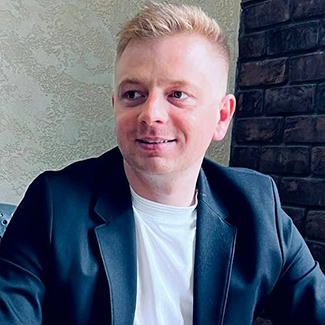 Денис Семенков