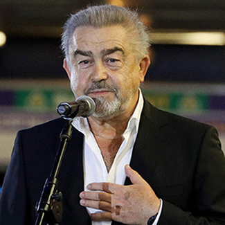 Александр Ефремов