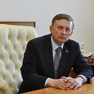 Александр Каравай
