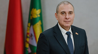 "Настоящего стратега ИИ никогда не заменит". Юрист из Гомеля рассказал о специфике профессии