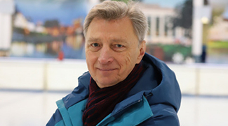 "Останавливаться и оставаться там, где ты есть, уже нельзя". Васильев о вызовах и перспективах фигурного катания