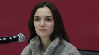 "Быть современной женщиной трудно, но интересно". Неспортивный разговор с призером Олимпийских игр Евгенией Медведевой