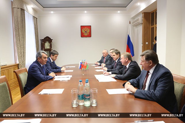 Кобяков встретился с полномочным представителем президента России в Сибирском федеральном округе