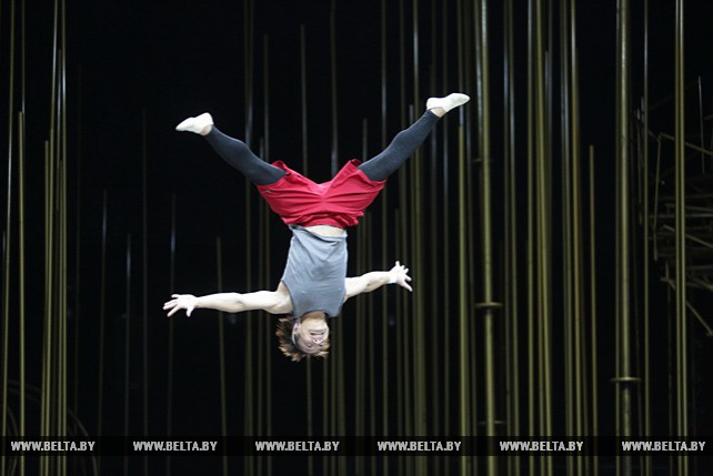 Cirque du Soleil репетирует представление