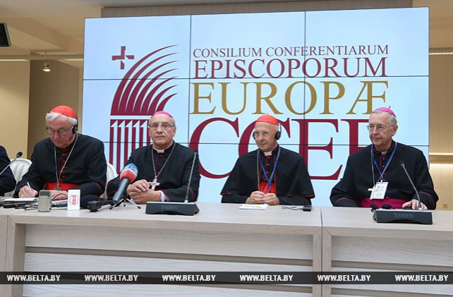 Участники заседания Совета епископских конференций Европы провели пресс-конференцию