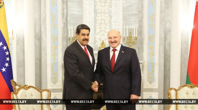 Александр Лукашенко и Николас Мадуро провели переговоры в узком составе