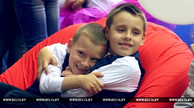 Фестиваль близнецов и двойняшек "Счастье вдвойне" прошел в Минске