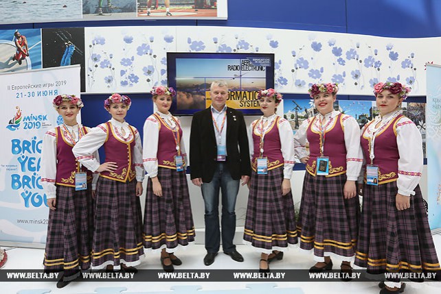Олег Новицкий посетил белорусскую выставку на Всемирном фестивале молодежи в Сочи