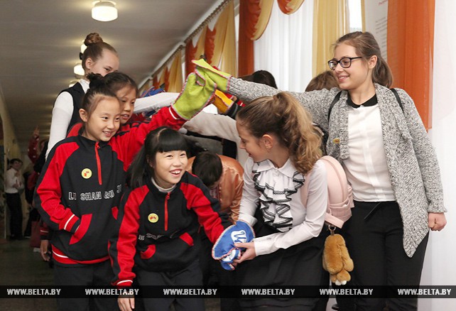 Китайские школьники посещают Могилевскую область