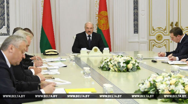 Лукашенко заслушал доклад о реализации норм указа №253 "О мерах по финансовому оздоровлению сельскохозяйственных организаций"