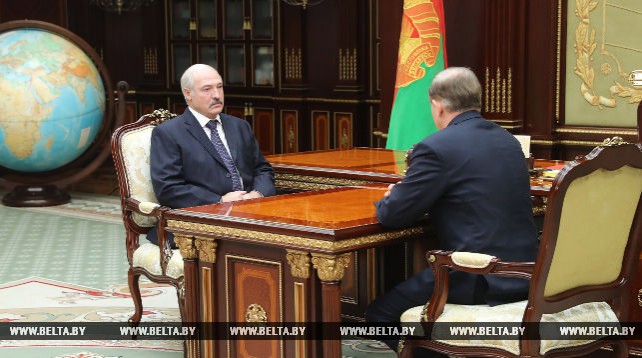 Лукашенко поставил перспективные задачи Управлению делами на 2018 год