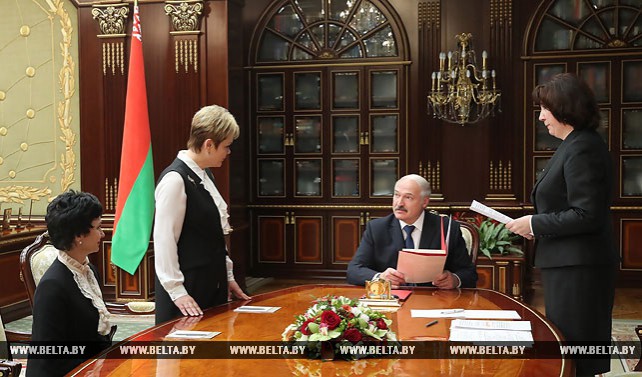 Лукашенко в 2018 году намерен уделить особое внимание общению со студенческими коллективами