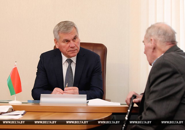 Андрейченко провел прием граждан в Докшицах
