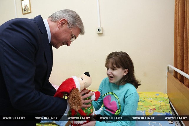 Малашко принял участие в акции "Наши дети"