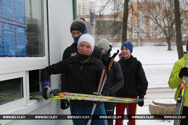 Лыжная трасса организована в Минске для всех любителей катаний