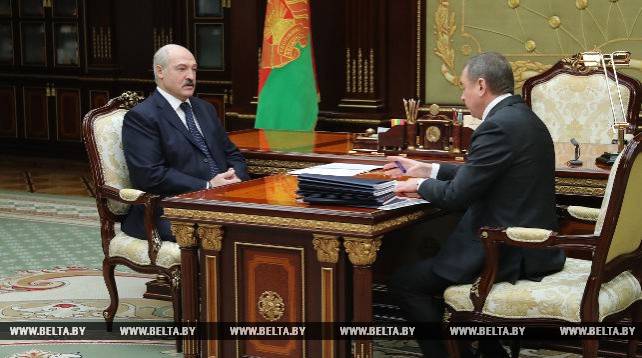 Лукашенко обсудил с Макеем оптимизацию в МИД и развитие внешнеэкономической деятельности