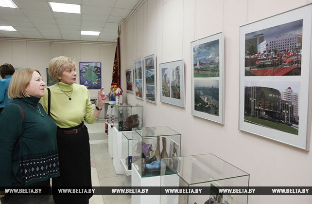 В Витебске открылась выставка к 80-летию области