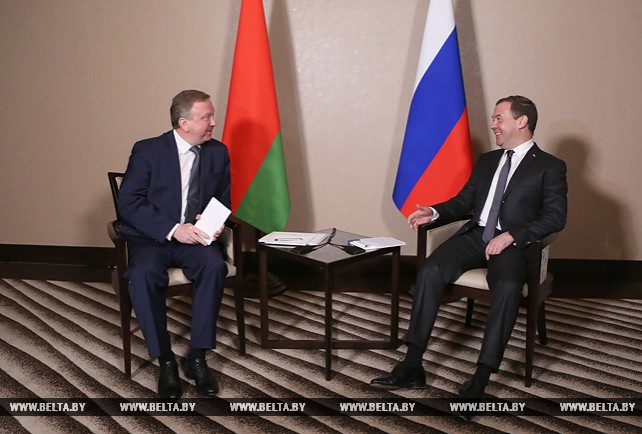 Кобяков и Медведев обсудили в Алматы перспективы белорусско-российского сотрудничества