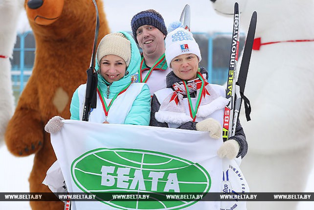 Сотрудники БЕЛТА заняли третье место в лыжной эстафете на празднике "Мы выбираем спорт"