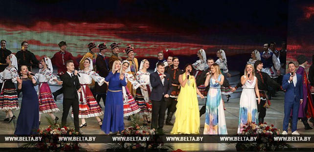 Праздничный концерт состоялся в Большом театре оперы и балета для передовиков АПК