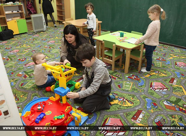 Гомельчанка Мария Астапенко при поддержке центра занятости стала "воспитателем на час"