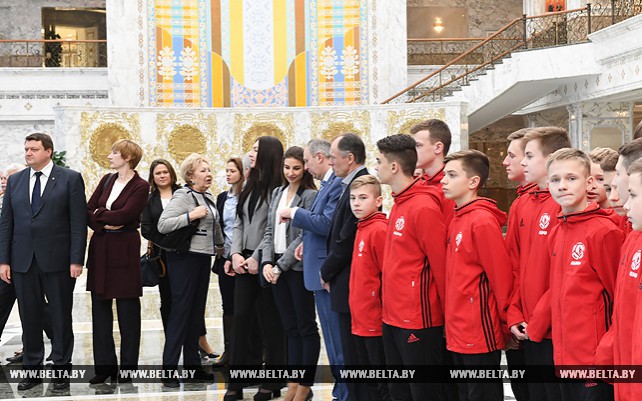 Представители спортивной сферы побывали с экскурсией во Дворце Независимости