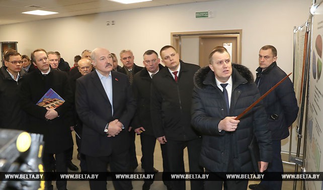 Лукашенко посетил Слуцкий дрожжевой завод