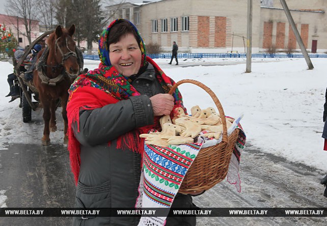 В Лельчицком районе провели обрядовый праздник зазывания весны "Чырачка"
