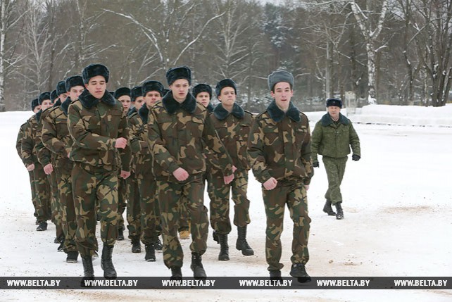 Военно-патриотический проект "Один день в армии" проводят БРСМ и Министерство обороны