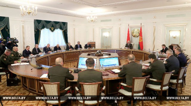 Лукашенко провел заседание Совета Безопасности Республики Беларусь