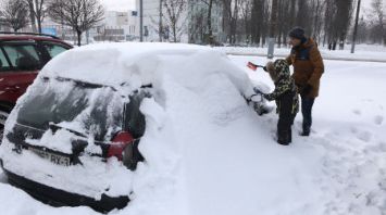 В Гомеле устраняют последствия сильных снегопадов