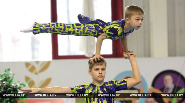 Турнир по спортивной акробатике "Киндер-сюрприз" проходит в Могилеве