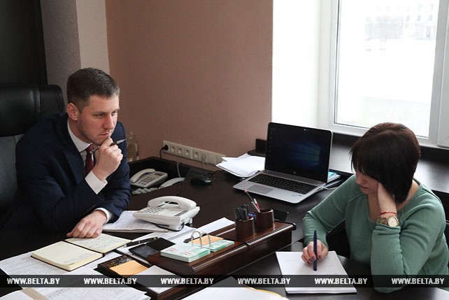 Заместитель председателя Могилевского облисполкома провел прямую телефонную линию
