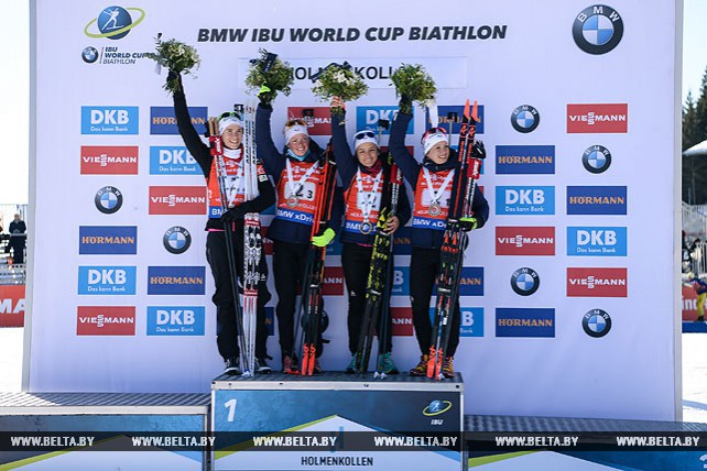 Биатлонистки Франции победили в эстафете на восьмом этапе КМ в Холменколлене