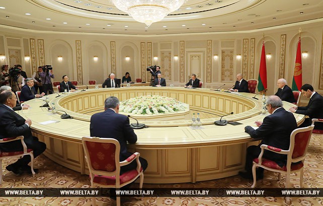Лукашенко встретился с руководителями делегаций, участвующими в заседании Совета министров иностранных дел СНГ