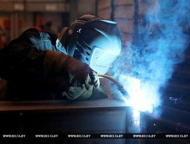 Новополоцкий завод металлоконструкций с начала года создал более 60 рабочих мест