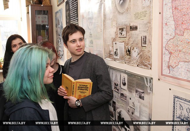 22 украинских студента учатся в Центре белорусского языка и культуры в Киеве