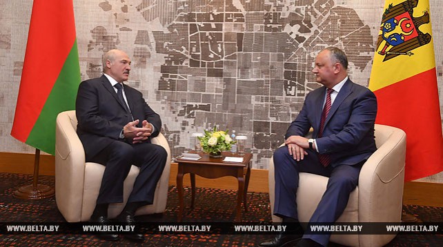 Лукашенко встретился с Игорем Додоном